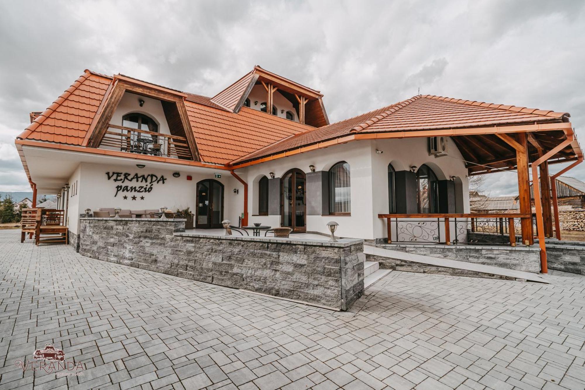Veranda Panzio Remetea  Exterior photo