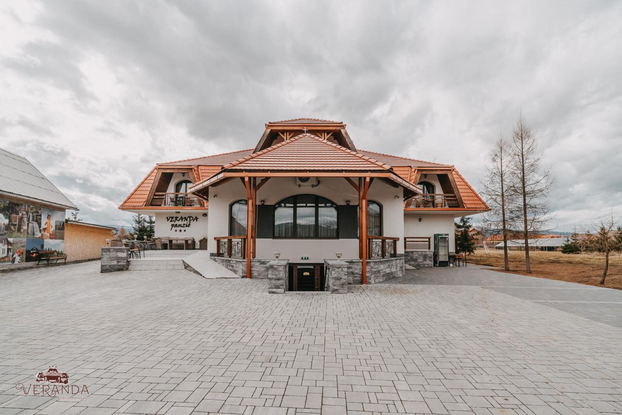 Veranda Panzio Remetea  Exterior photo