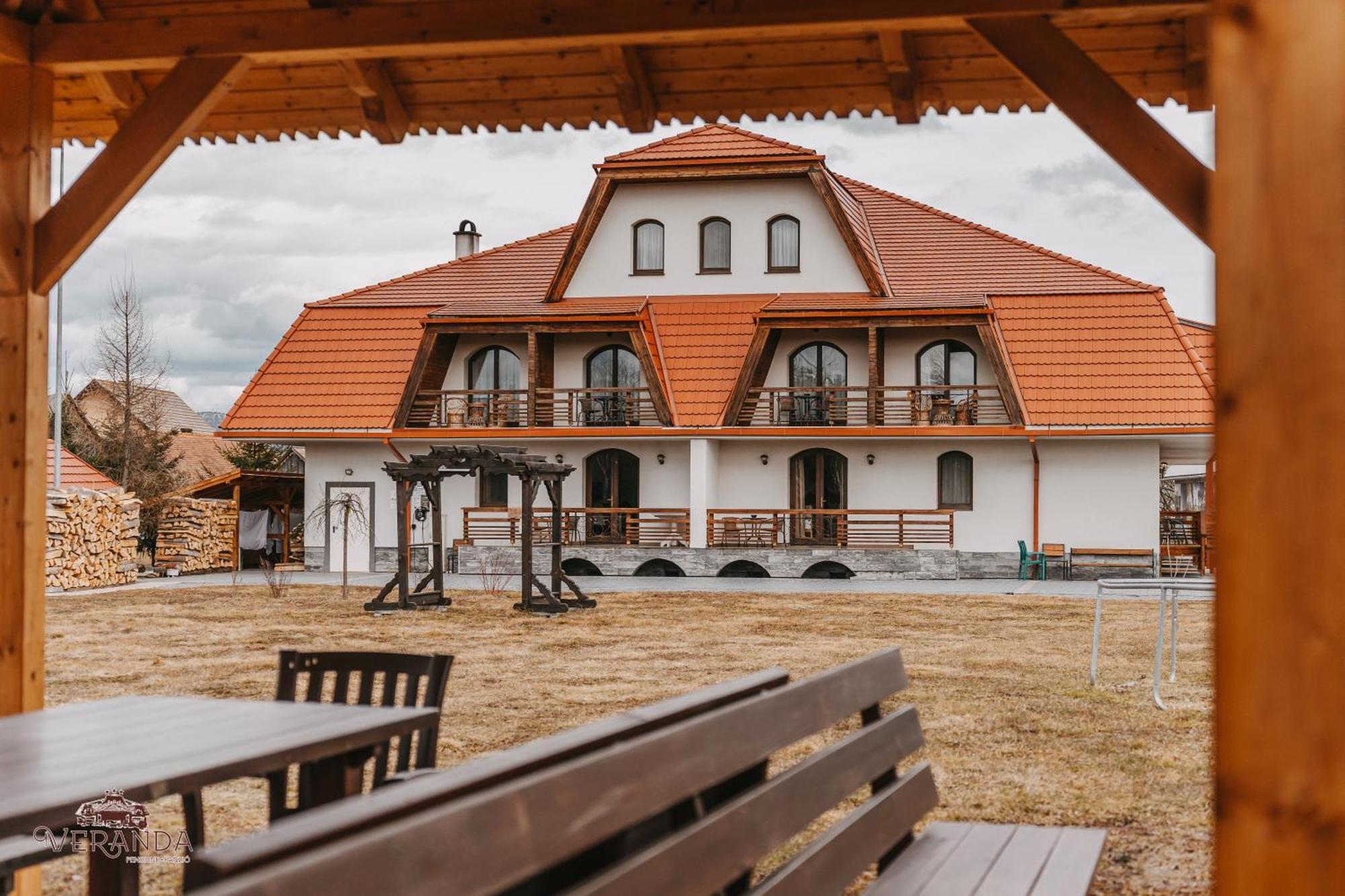 Veranda Panzio Remetea  Exterior photo
